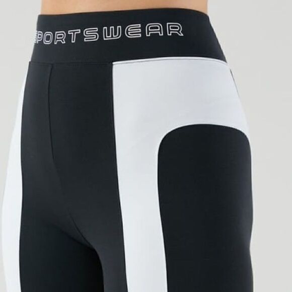 Nike Sportswear NSW Street Bike Compression Shorts Tights Black White Women's S - Picture 12 of 13